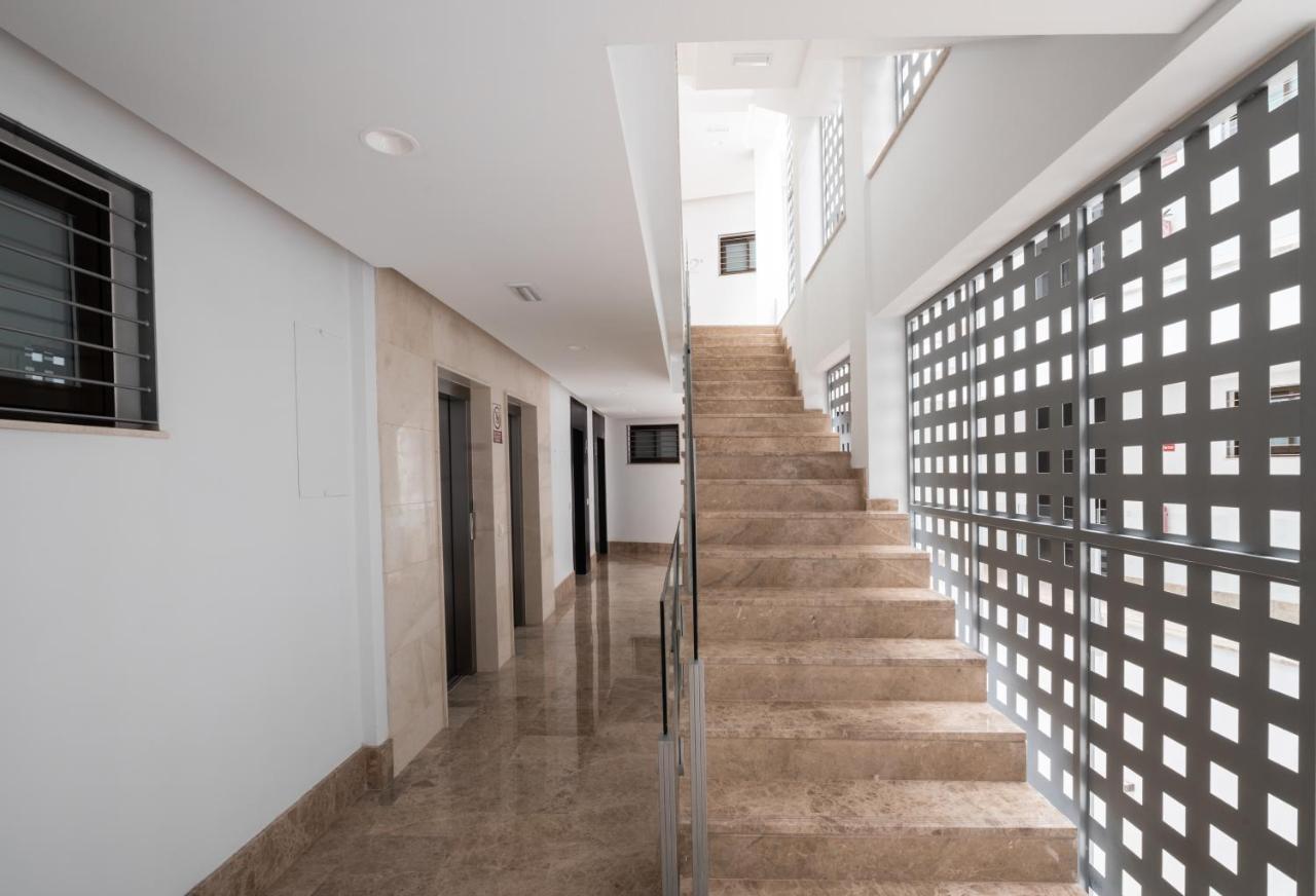 Apartamento De Lujo En Plaza Del Teatro Málaga Exterior foto