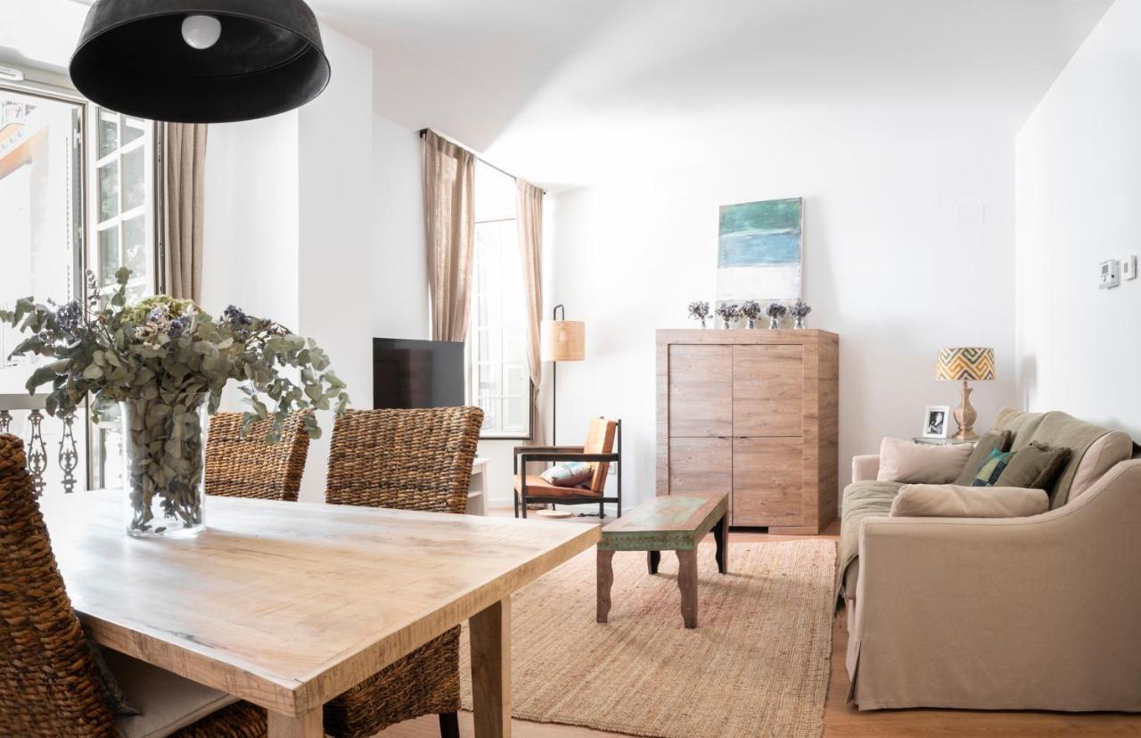 Apartamento De Lujo En Plaza Del Teatro Málaga Exterior foto