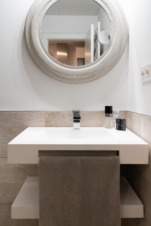 Apartamento De Lujo En Plaza Del Teatro Málaga Exterior foto